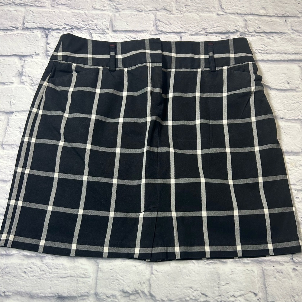 Tommy Hilfiger Black and White Plaid Mini Skirt. New Preppy. Size 12.